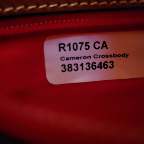 DOONEY & BOURKE PEBBLE GRAIN CAMERON CROSSBODY BAG WITH DUST COVER: CARAMEL NWT - Picture 11 of 13